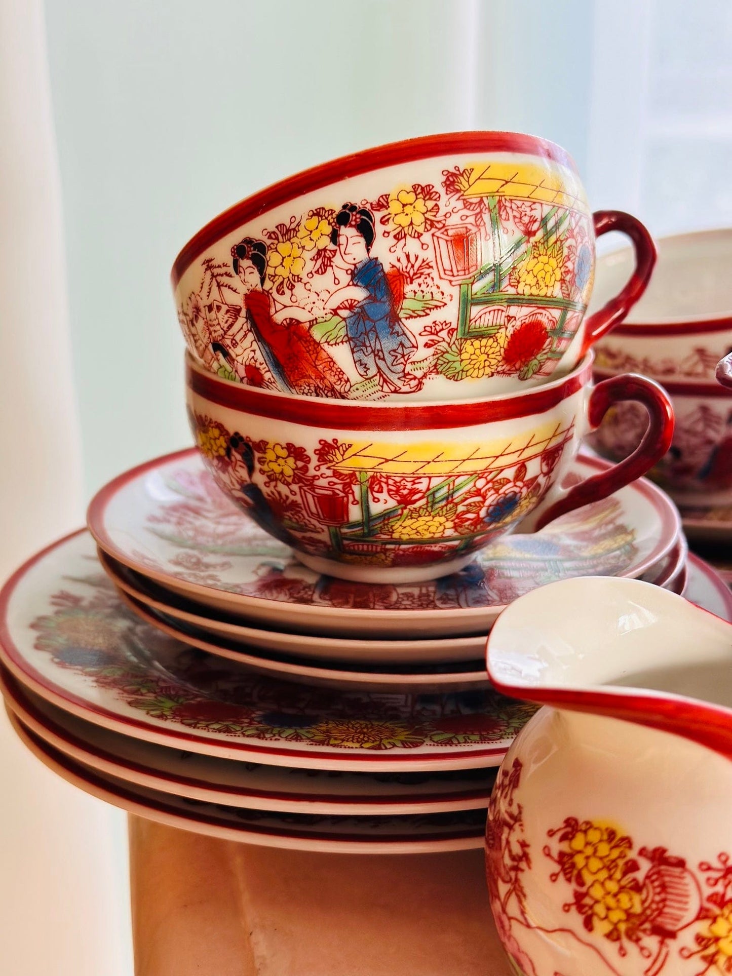 Set special - Porțelan japoonez pictat manual cu gheișe