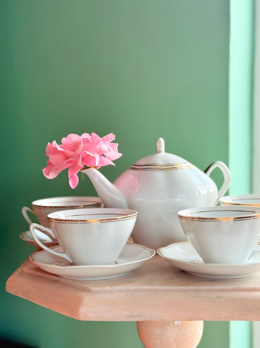 Set de ceai/cafea alb cu dungă aurie