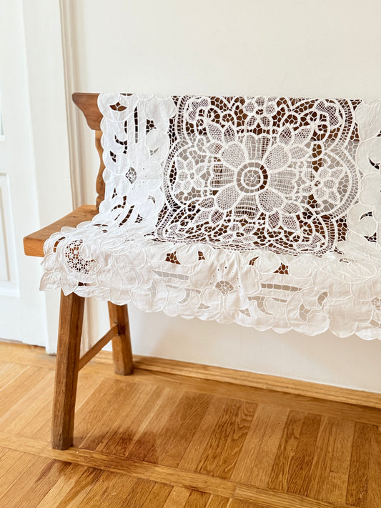 Amalia, față de masă 82 X 82 cm