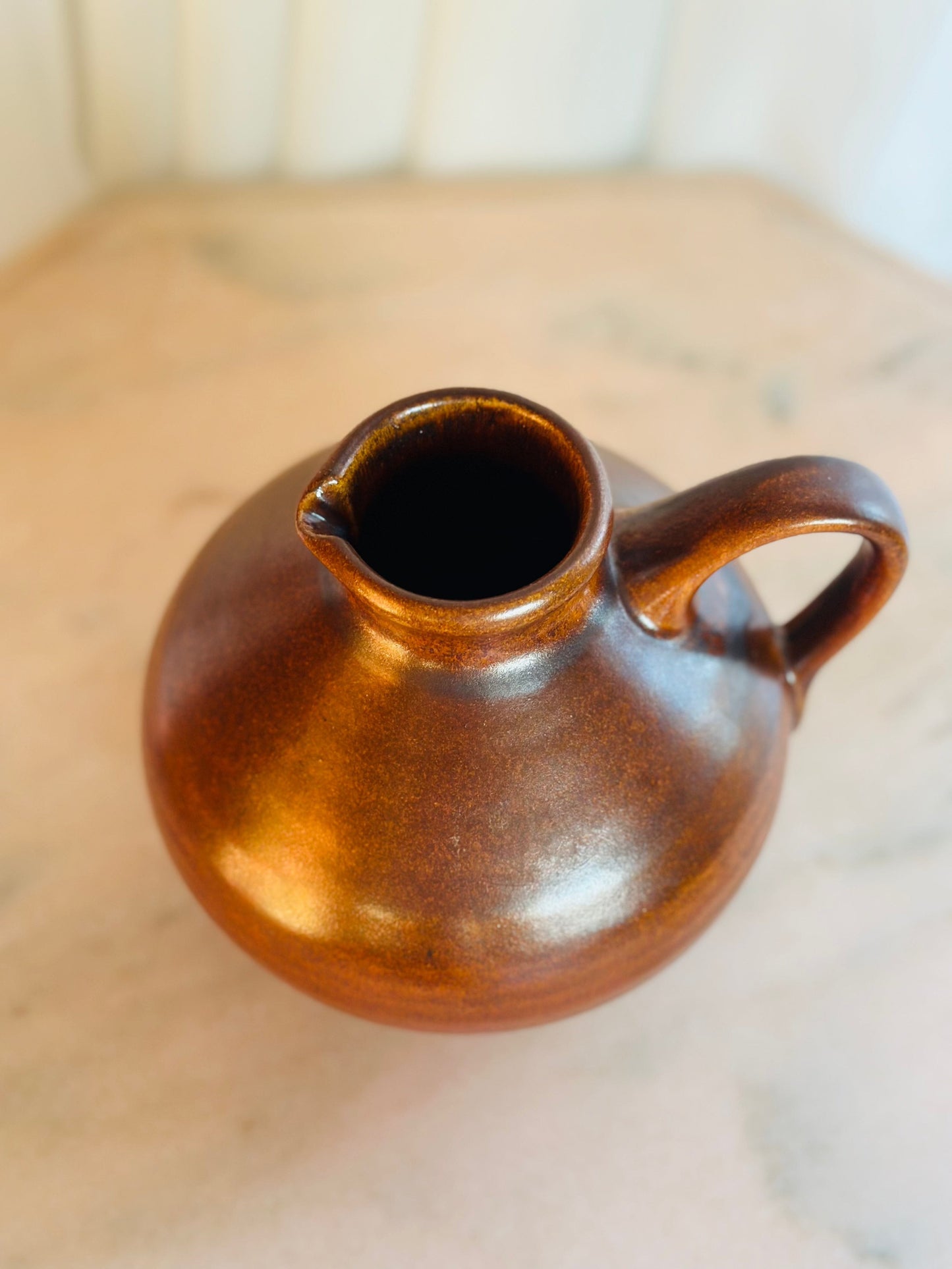 Urcior din ceramică grăsuț