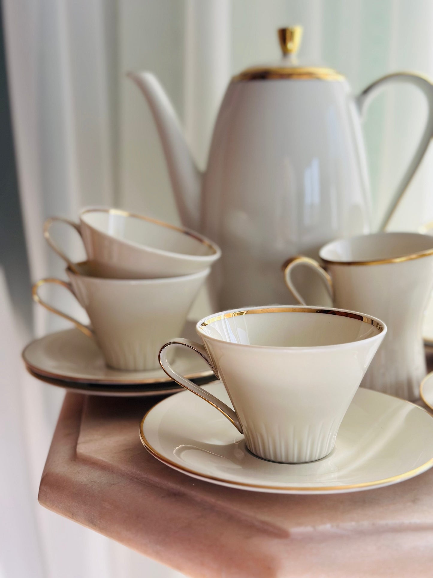 Set ceai/cafea crem cu auriu, art-deco, 6 persoane