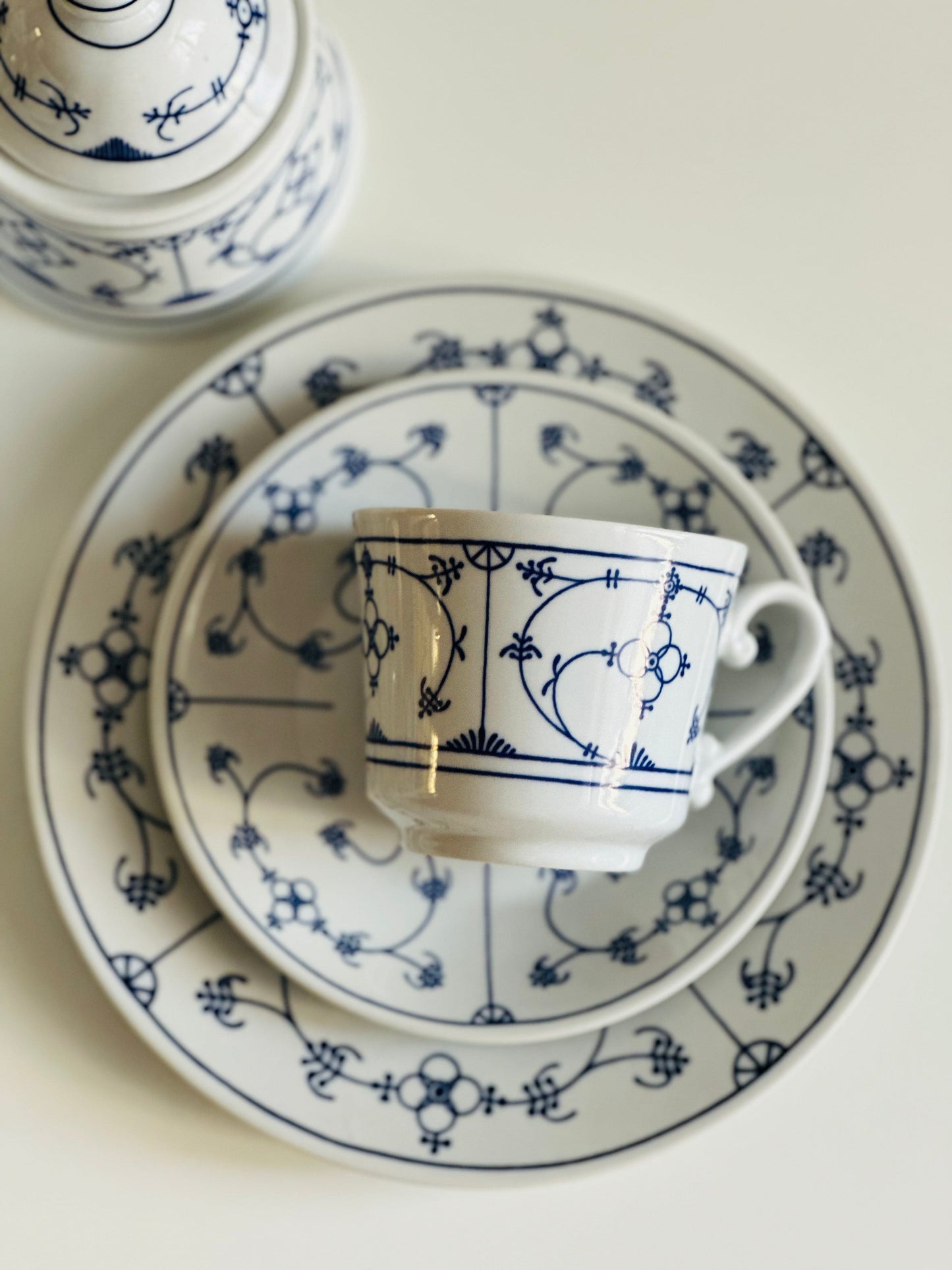 Albastru și geometrie, set de ceai/cafea