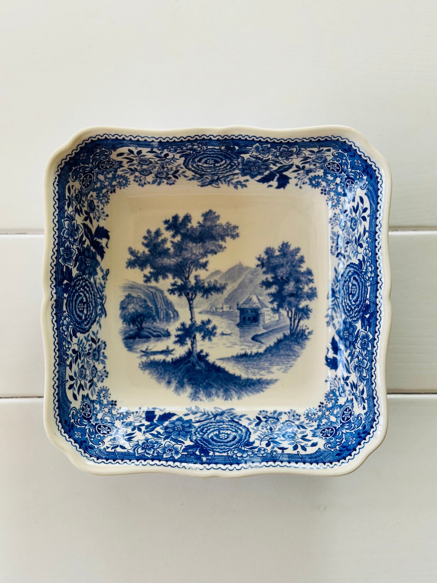 Bol pătrat Villeroy & Boch - colecția Burgenland