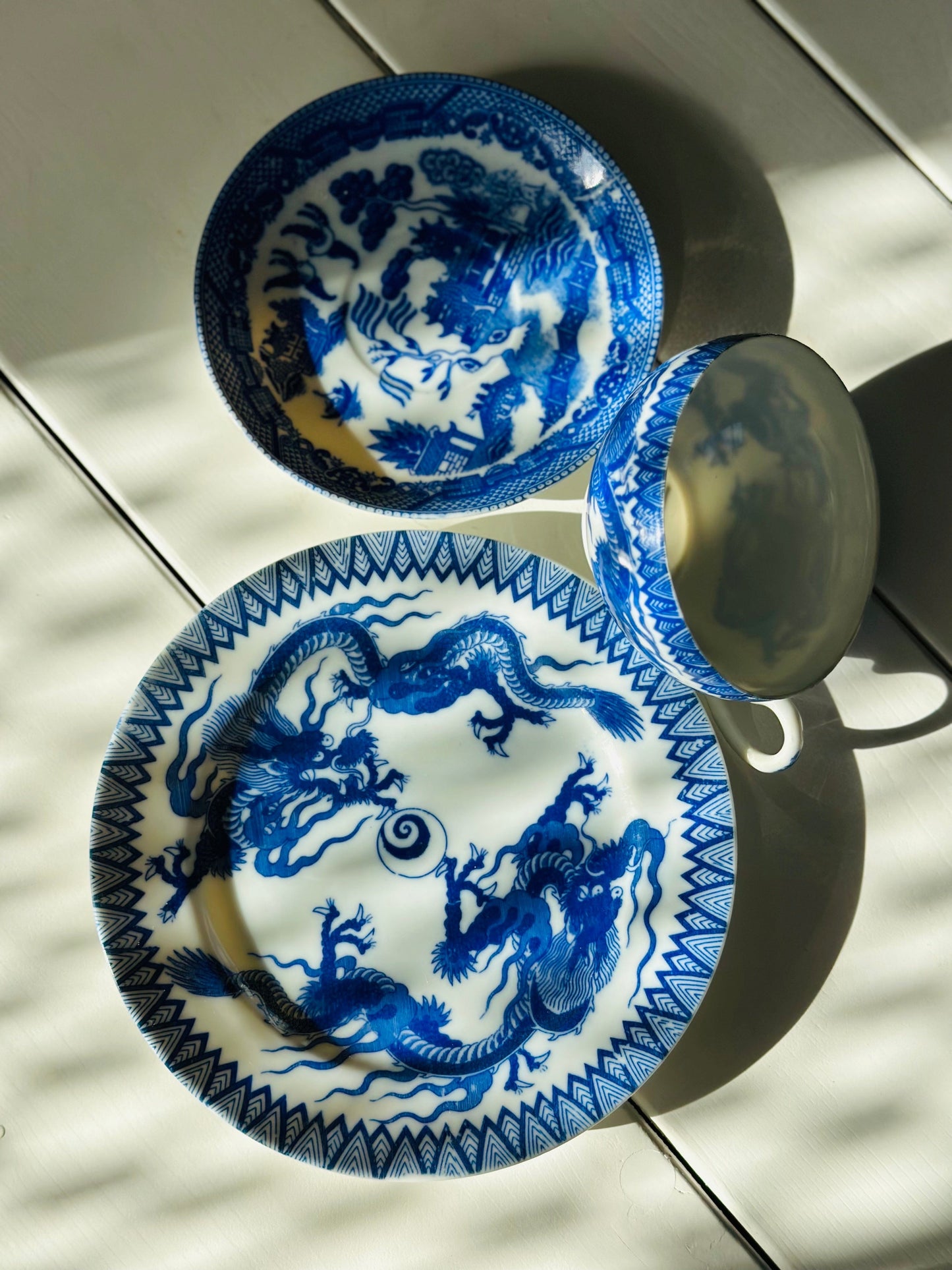 Set de 3 piese cu dragoni, porțelan japonez
