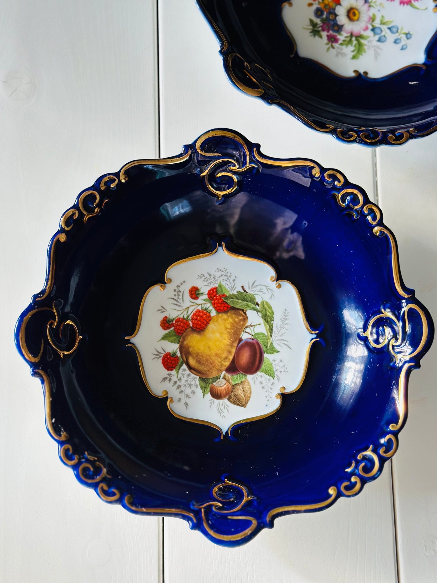 Set 2 boluri cobalt pictate manual