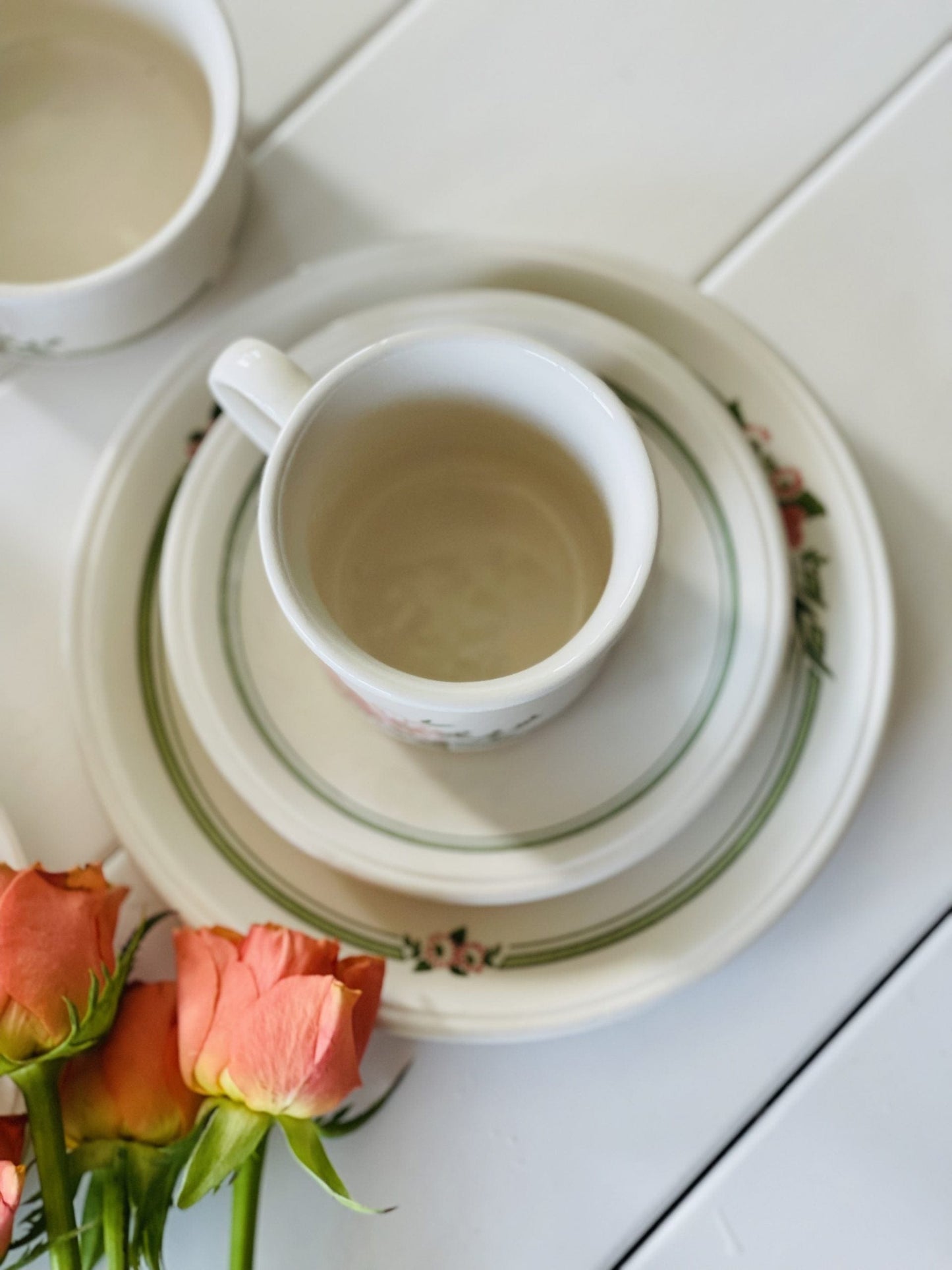 Set mic dejun ceramică bej cu flori corai