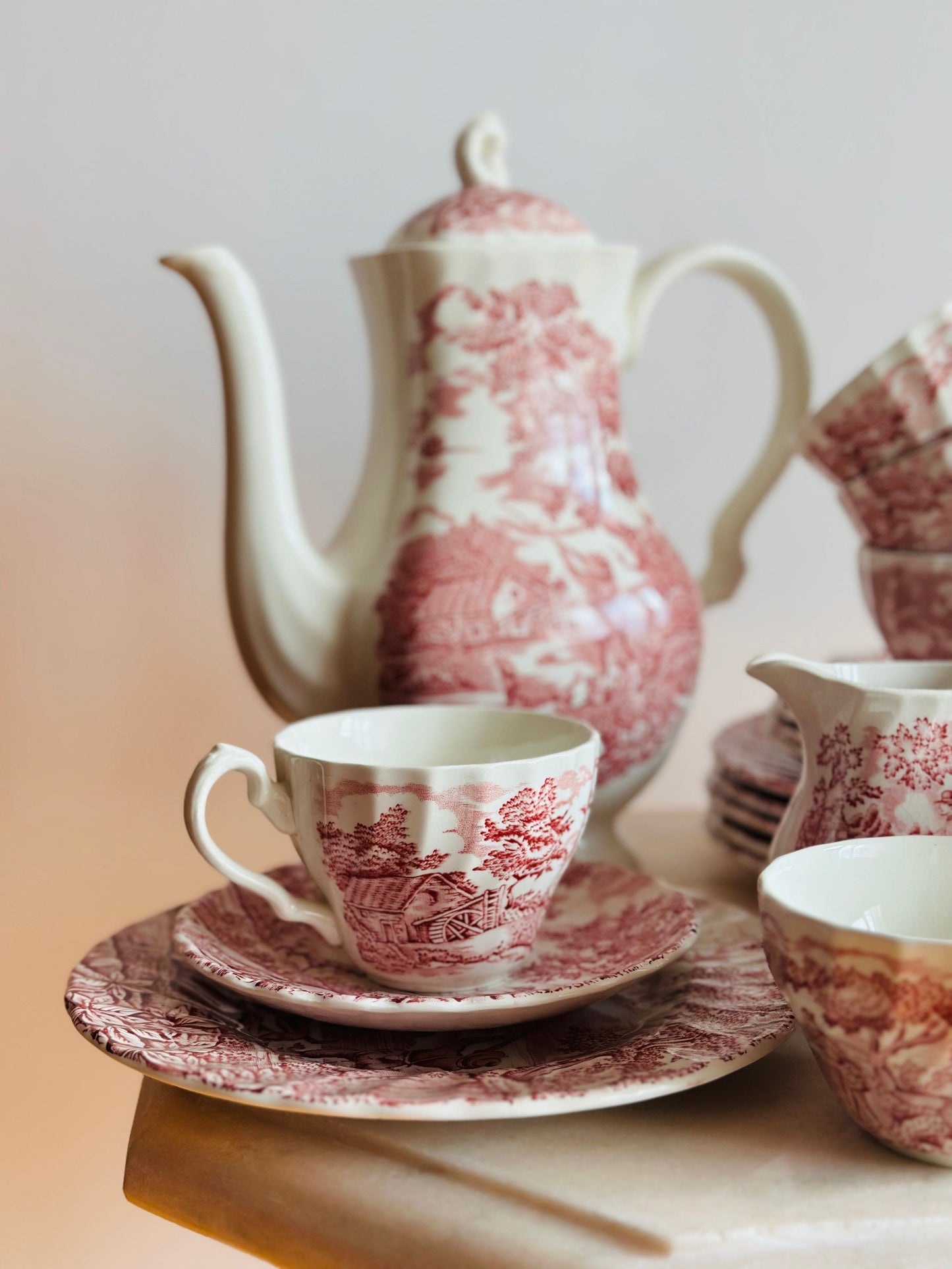 Set de ceai/cafea + mic dejun The Hunter de la Myott, 6 persoane