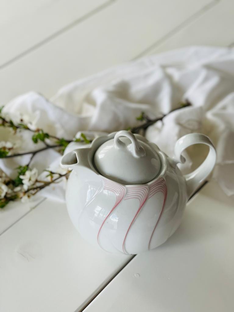 Ceainic Helena, alb cu detalii roz