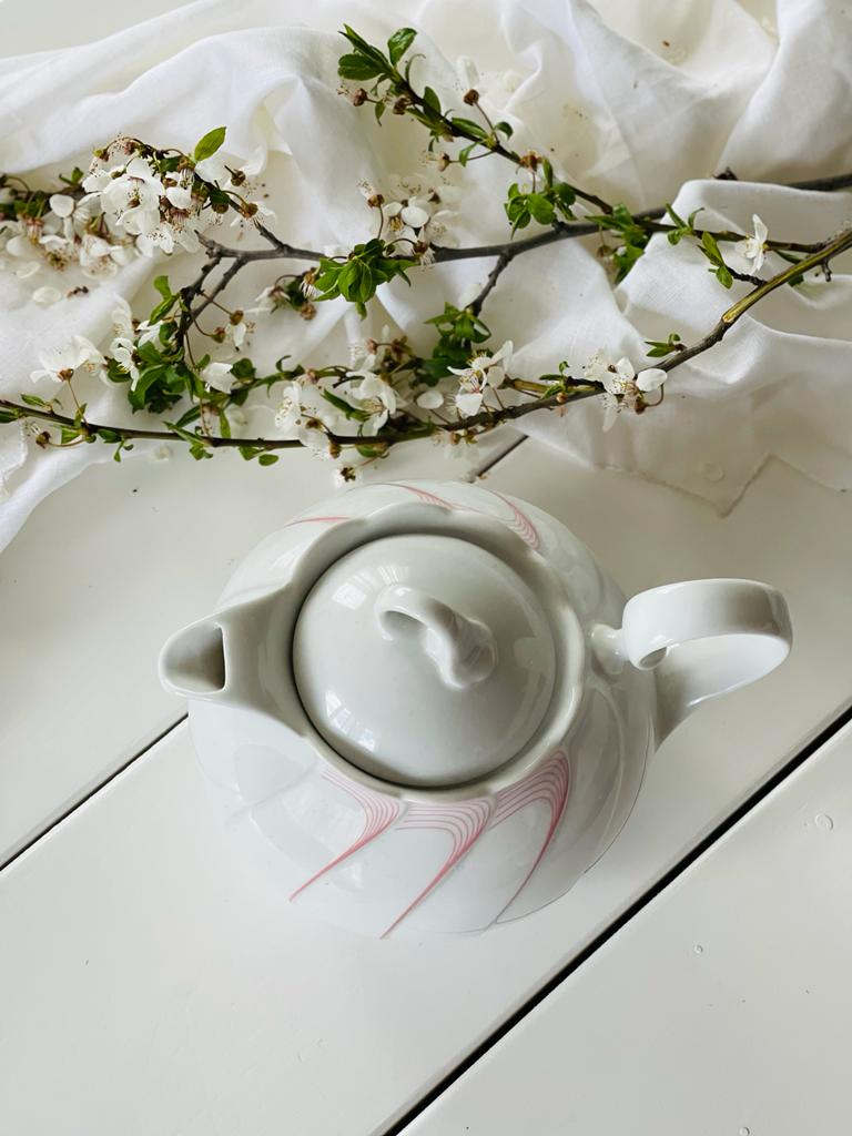 Ceainic Helena, alb cu detalii roz