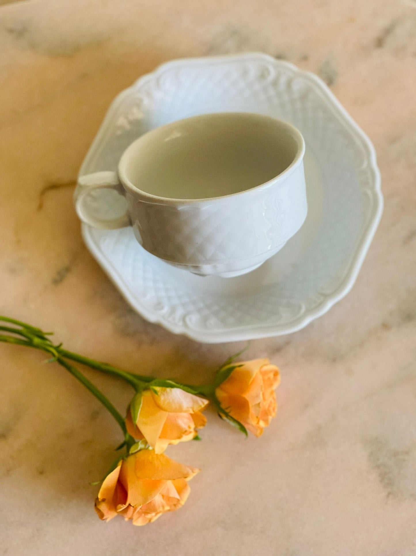 Cafea cu lapte de un alb imaculat, set pentru 2 persoane