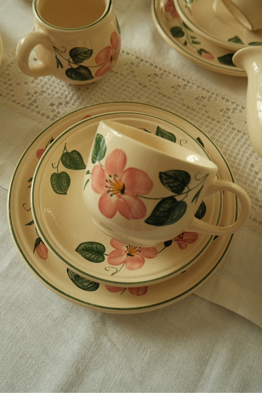 Set de ceai din ceramică cu floricele bej - 4 persoane