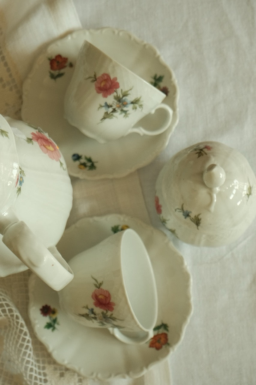 Set ceai/cafea cu flori colorate