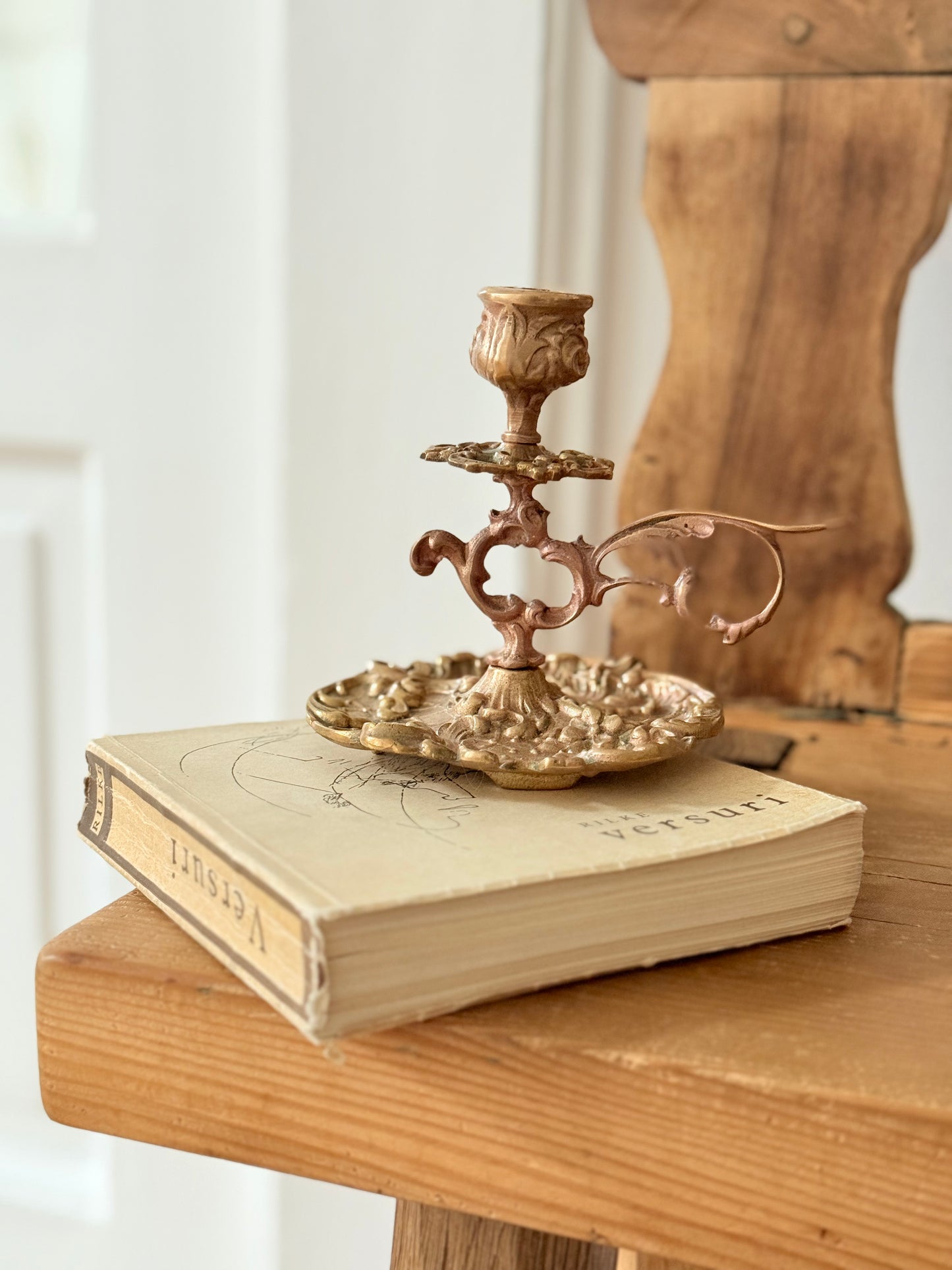 Sfeșnic superb, pentru o prințesă