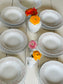 Set de farfurii albe cu floricele roz, 14 piese