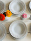 Set de farfurii albe cu floricele roz, 14 piese